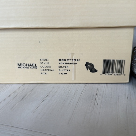 Michael Kors Silver Berkley T-Strap Glitter Party Shoes Size 7.5M - Picture 5 of 9